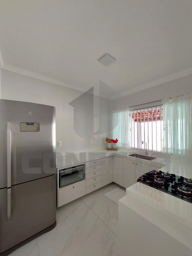 Casa à venda com 3 quartos, 124m² - Foto 9